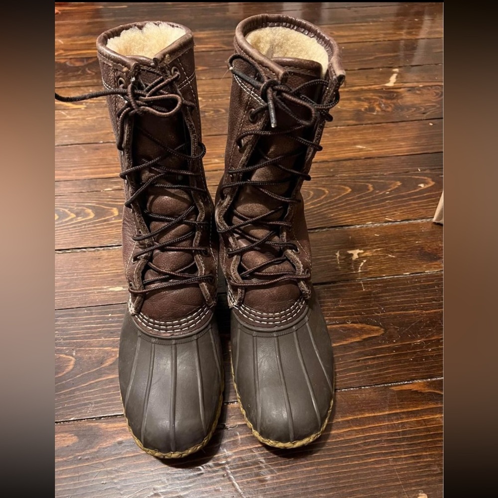 Winter L.L. Bean shearling-lined winter boots, women’s size 8